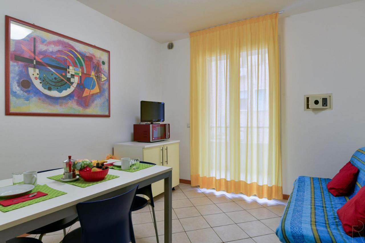 Maestrale Canova Apartments Caorle Exterior foto